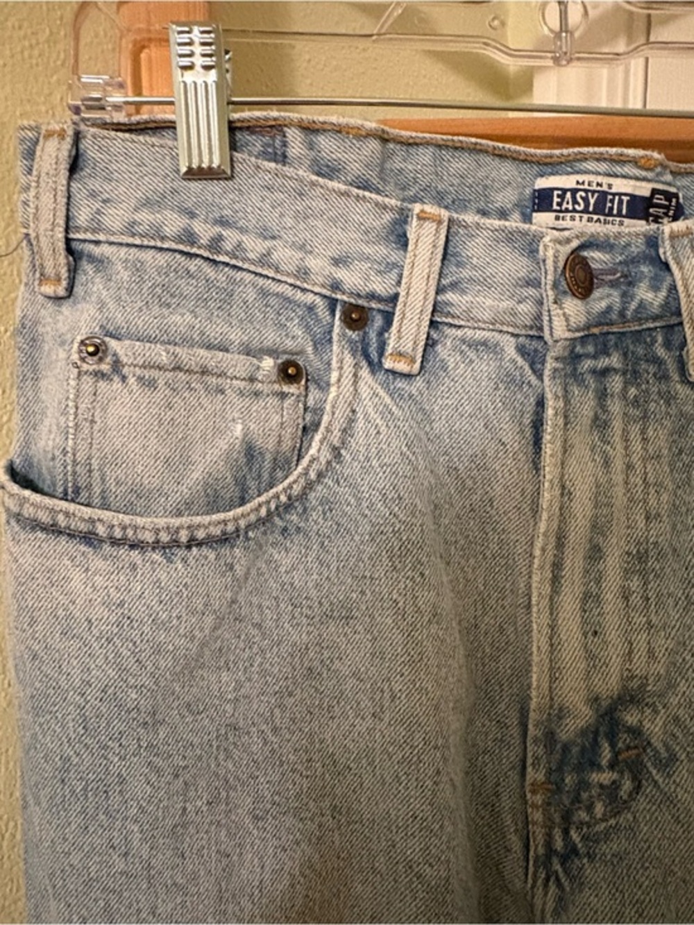 Vintage GAP Men’s Easy Fit Light Blue Relaxed Jeans 34x34